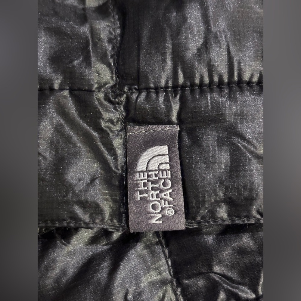 The North Face Black Quilted Scarf